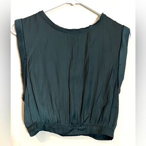Cute teal crop shirt, small/x small, no stretch